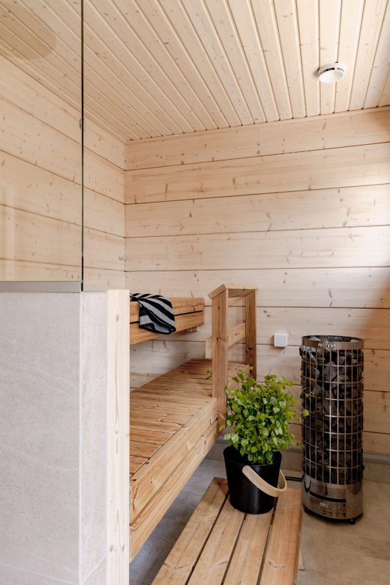 Honka Haltin tunnelmalliset saunatilat.