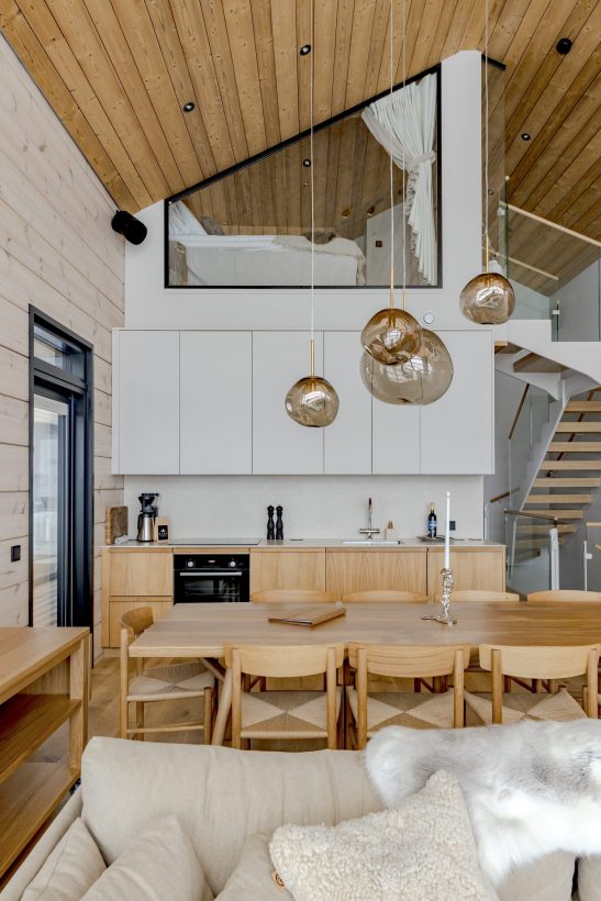 Kide Lodgesin tasokkaat luksusvillat ovat suomalaisen hirsiosaamisen taidonnäyte | Honkarakenne